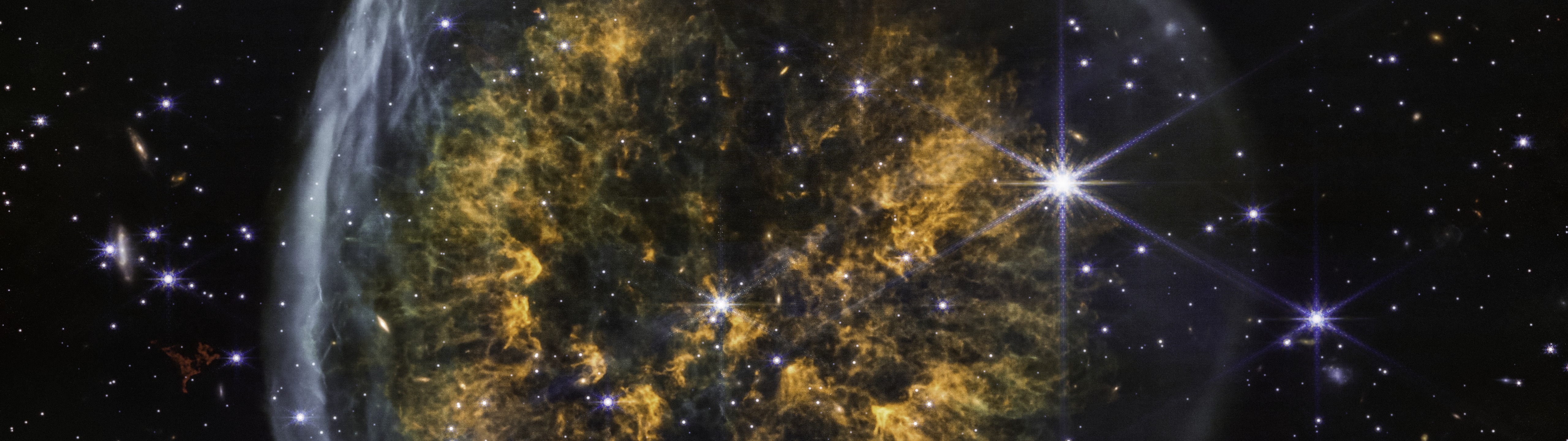 Exposed Cranium Nebula — Super Ultrawide
