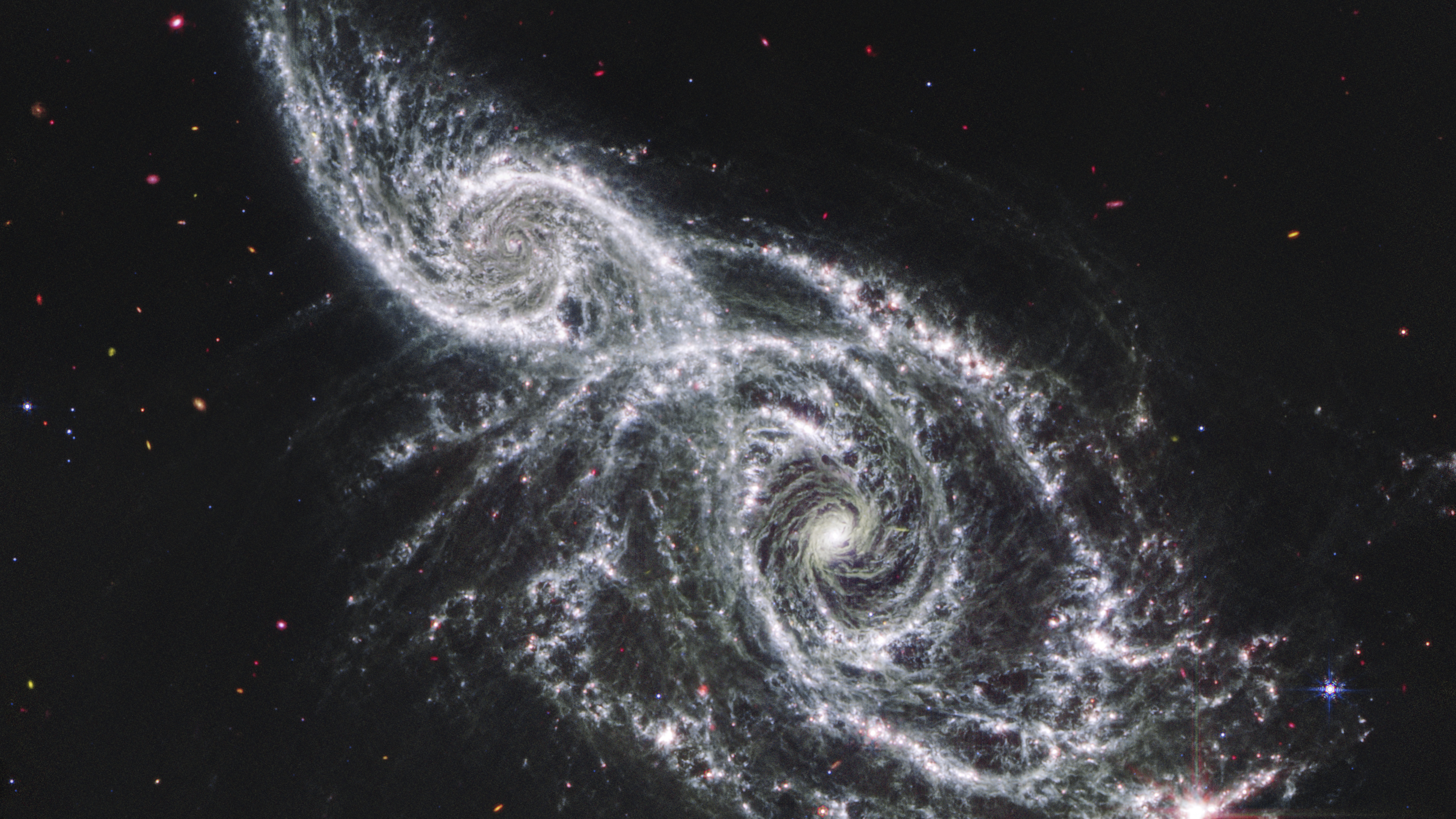 IC 2163 and NGC 2207 — Desktop 8K