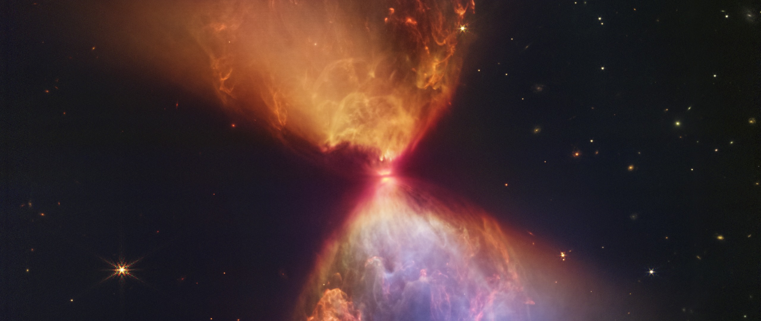L1527 IRS (IRAS 04368+2557), NIRCam — Ultrawide 1080p