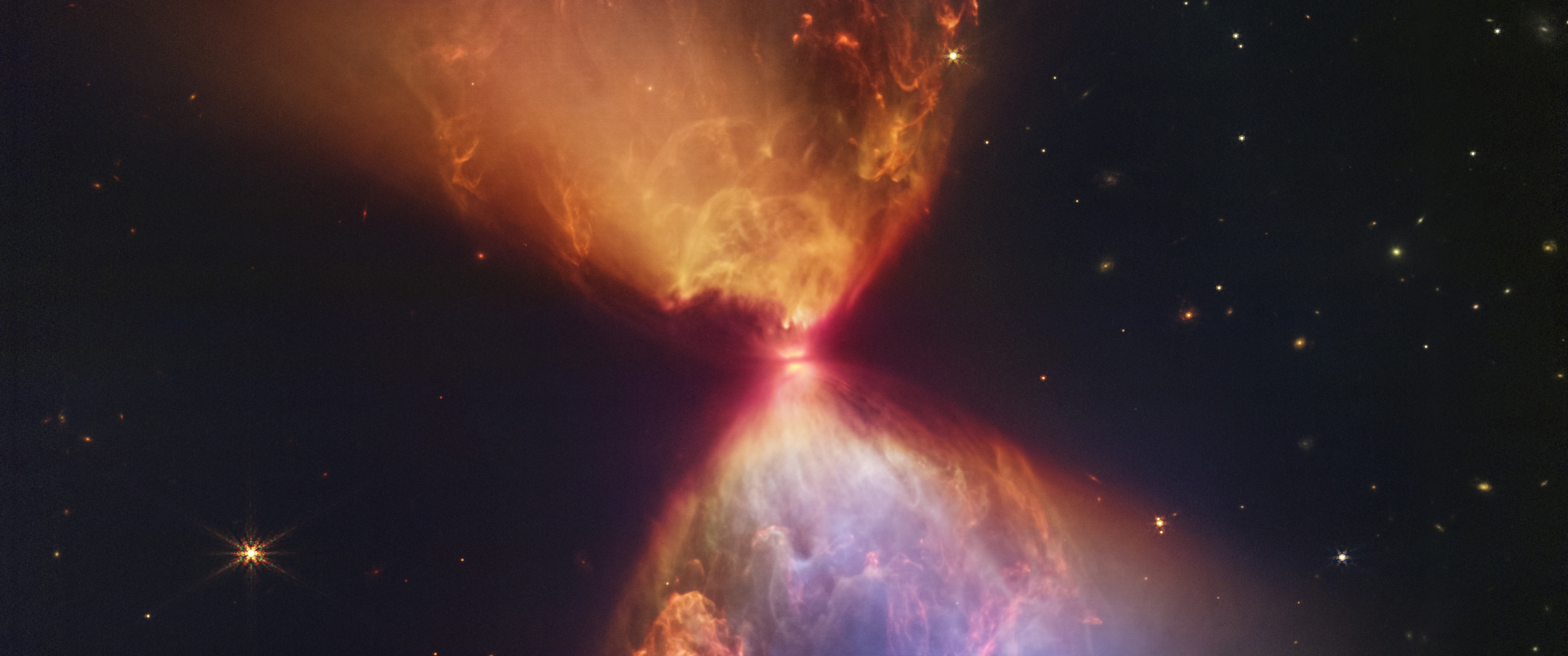 L1527 IRS (IRAS 04368+2557), NIRCam — Ultrawide 1440p