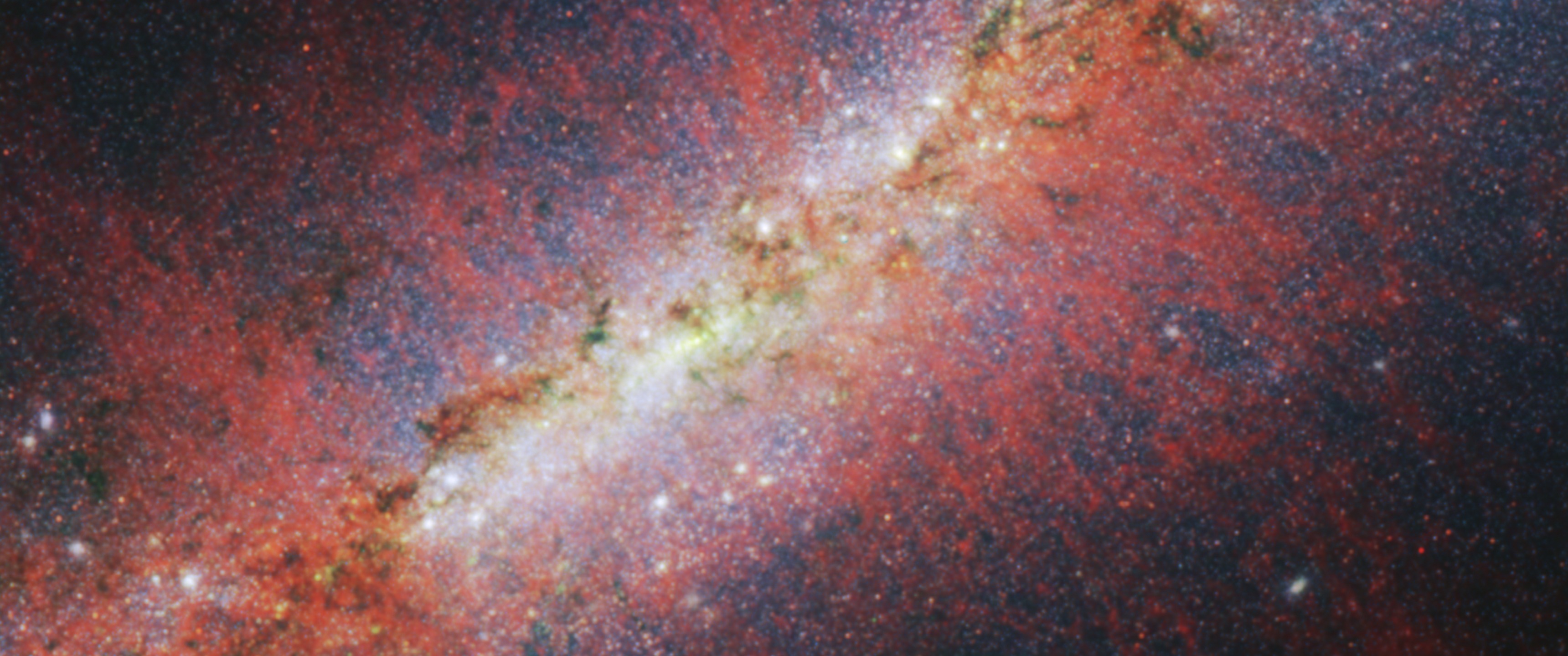 M82, Galactic Wind — Ultrawide 1440p