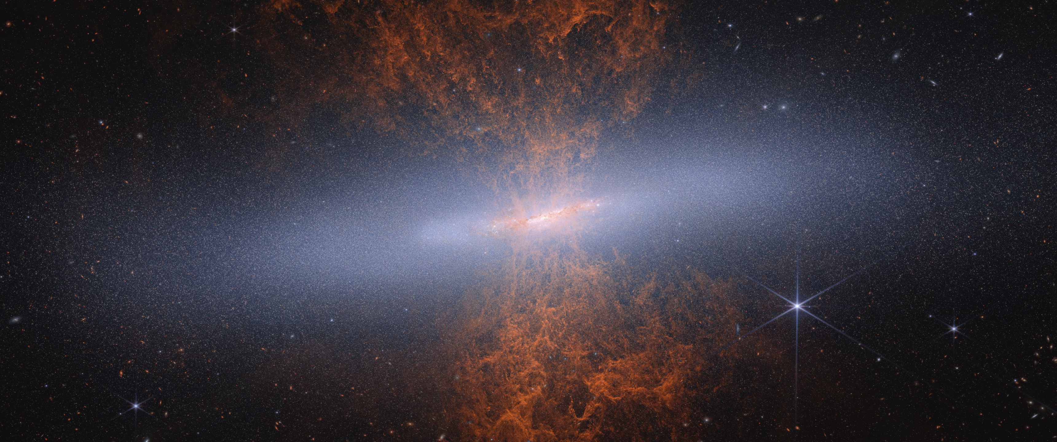 M82, The Cigar Galaxy — Ultrawide 1440p