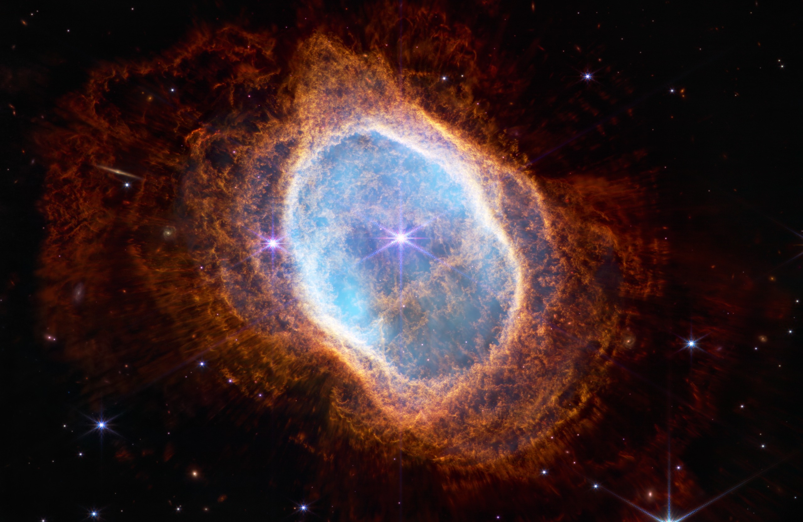 Southern Ring Nebula, NGC 3132 — MacBook 13"